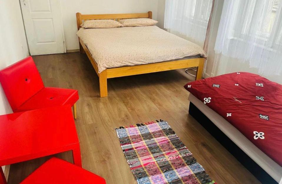 Ejjeli Majom Hostel Budapešť